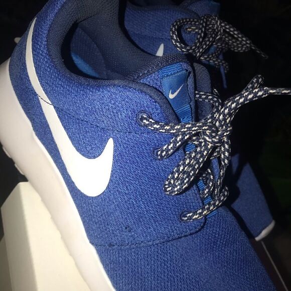 ✨3xHhP✨Nike Roshe Run Womens✨ - Picture 7 of 8